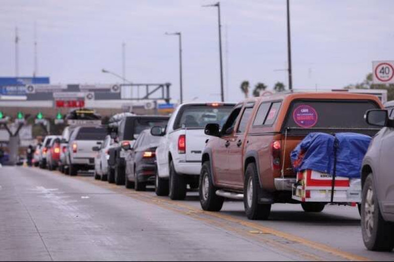 Ambos Laredos garantizan la seguridad de miles de paisanos; aseguró Robert Eads, regente de Laredo