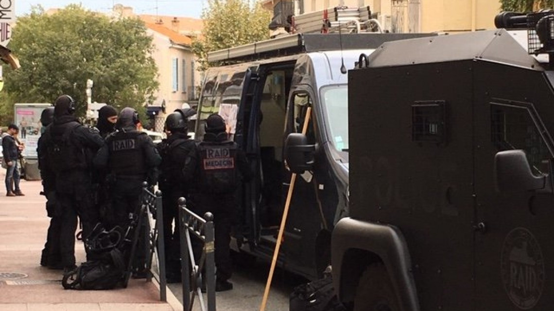 Detienen al hombre que se atrincheró en un museo arqueológico en Francia