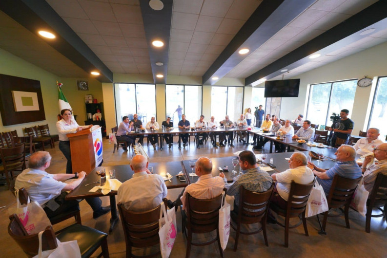 Reforzará Carmen Lilia Canturosas Villarreal vinculación con organismos y asociaciones para la prosperidad de Nuevo Laredo 