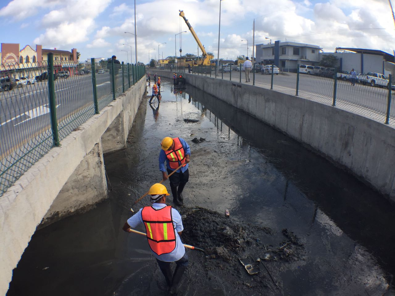 Chuchín pone en marcha la limpieza de canales y drenes 