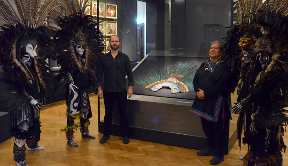 Penacho de Moctezuma en disputa de AMLO y el gobierno austriaco