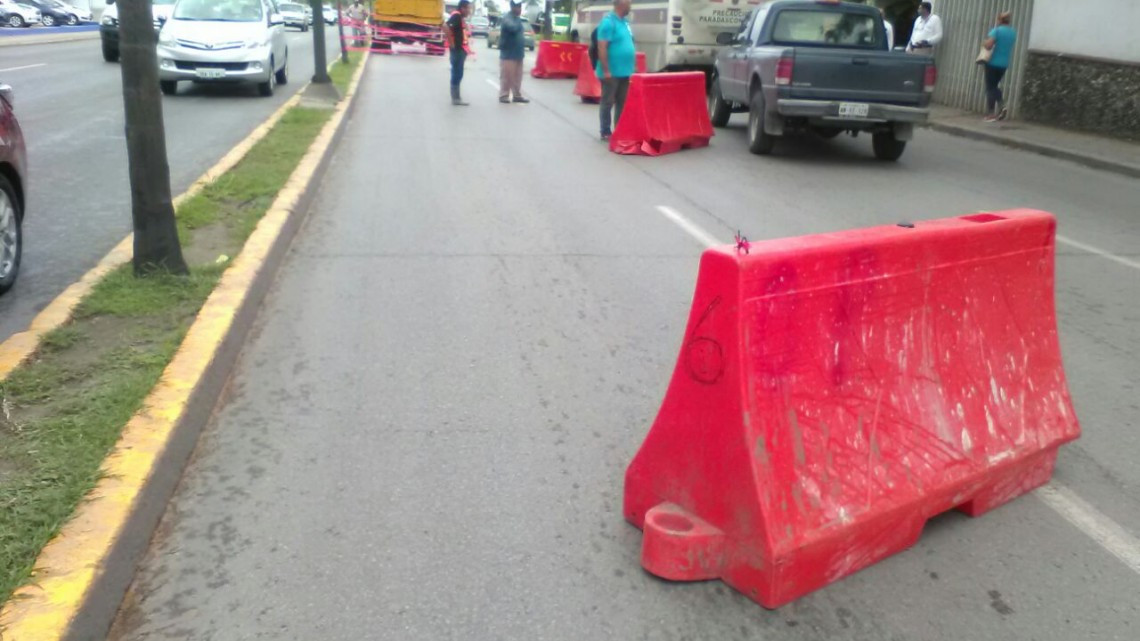 PEMEX trabaja en hundimiento registrado en la avenida Hidalgo