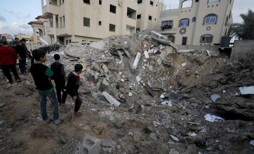 Al menos 70 muertos en un ataque israelí a un campo de refugiados en Gaza