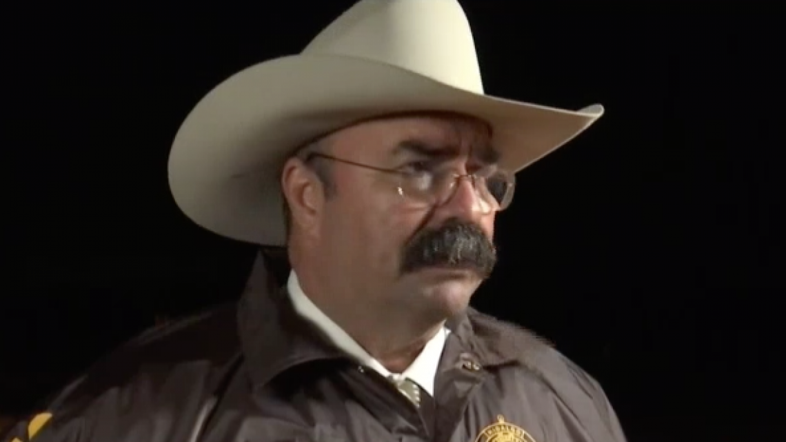 Detienen a hombre por el asesinato de un hombre en Donna