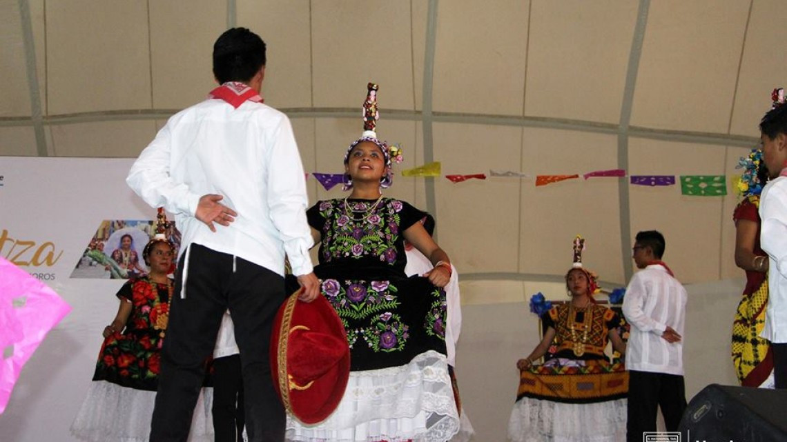 Llevan a cabo "Guelaguetza" en Matamoros