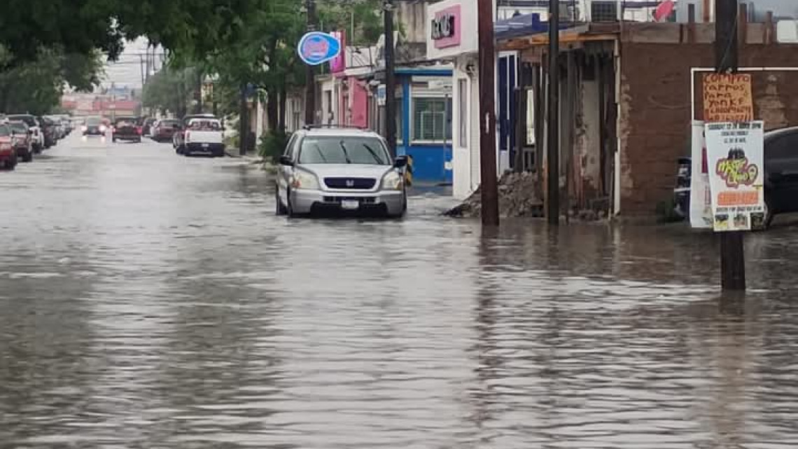 Caída de 2.5 pulgadas de lluvia provoca inundaciones en Matamoros
