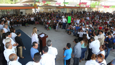 Agradecen habitantes de La Presa apoyo de Maki