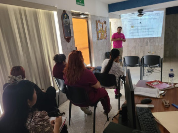 Busca Inmujer empoderar en la educación 