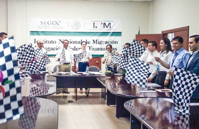 INM y aduana brindan atención a connacionales 