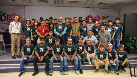 SEDENER despide a Nix-Lab rumbo a la Robo Cup Brasil 2025