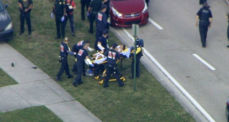 Hombre hiere con martillo a 20 niños en escuela de Beijing 