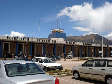 Perú suspende operaciones en aeropuerto de Cusco tras protestas