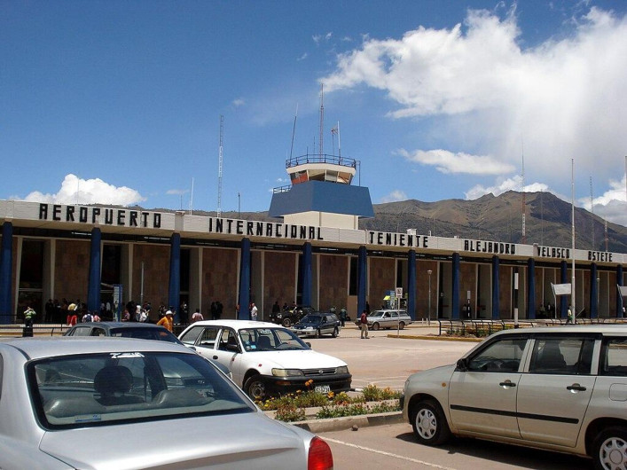 Perú suspende operaciones en aeropuerto de Cusco tras protestas