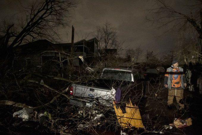 Tornado en Nashville, Tennessee, deja al menos 19 muertos