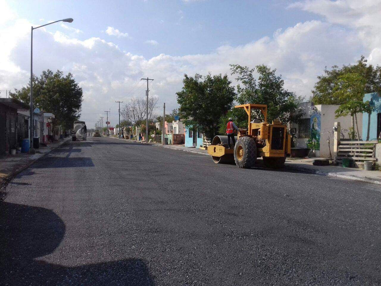 Ayuntamiento pavimenta calle Roble