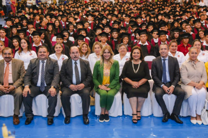 Felicita Alcaldesa a egresados de la XXXV Generación del CETIS 131