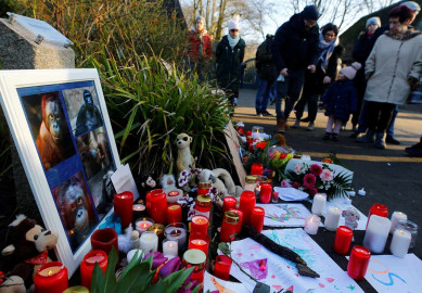 Incendio mata a decenas de animales en zoológico