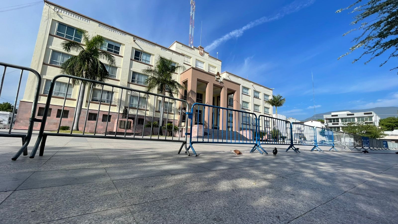 Blindan Palacio de Gobierno ante amenaza de la columna PJM de tomarlo