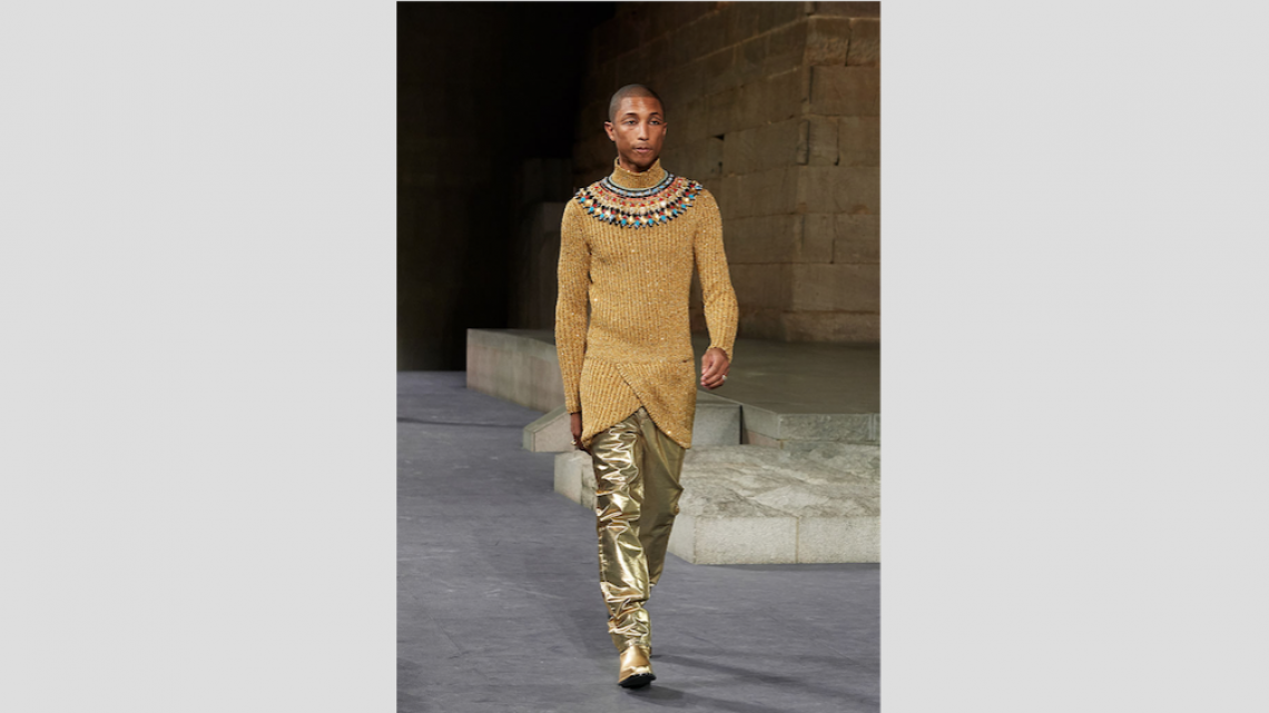 Pharrell Williams en el desfile de Chanel