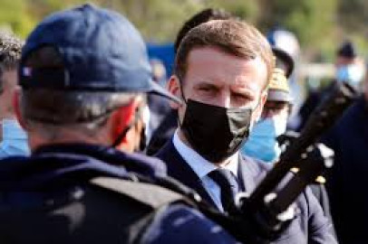 Anuncia Macron un refuerzo en las fronteras de Francia tras los ataques terroristas