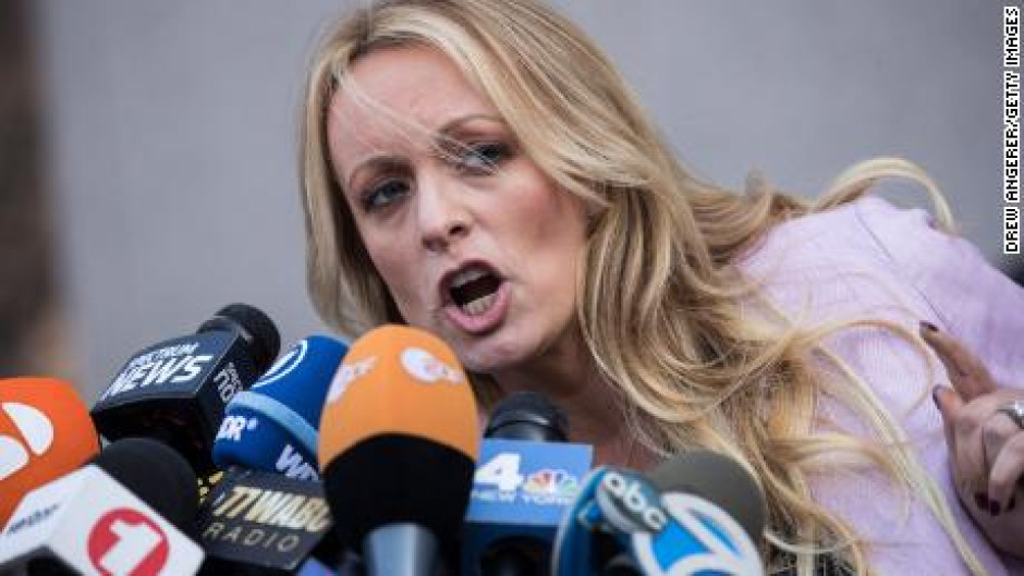 Stormy Daniels ya no se reunirá con fiscales federales por caso del abogado de Trump