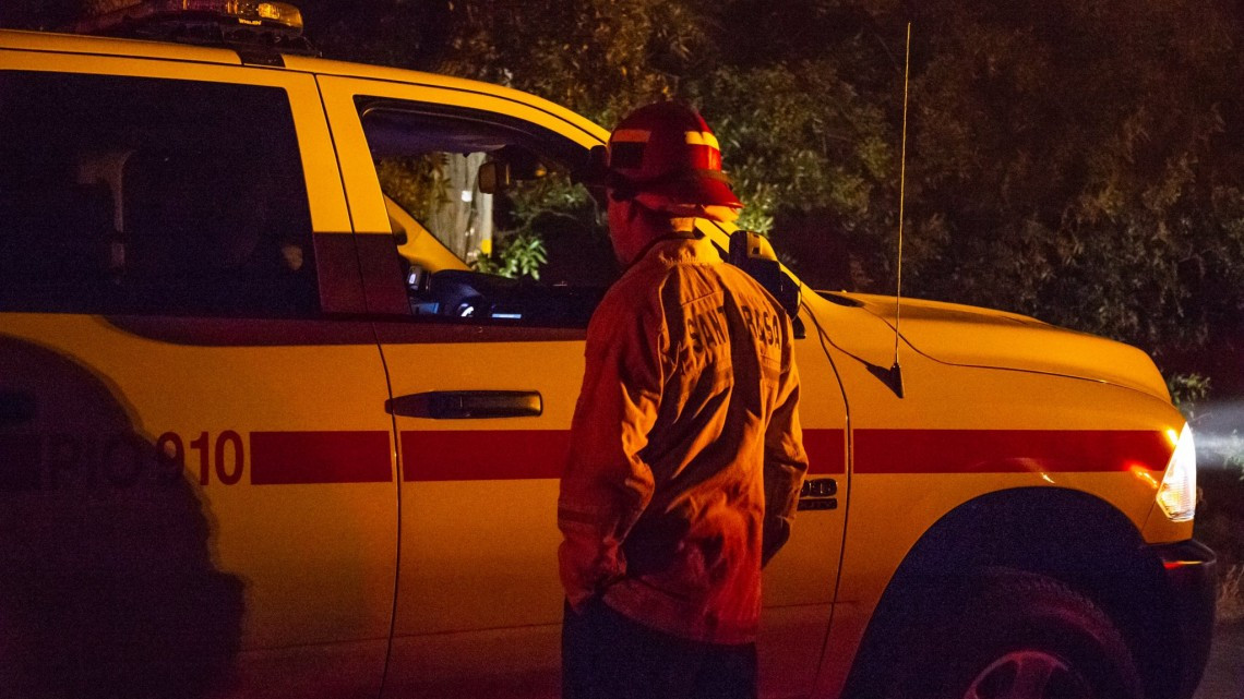 Fuego continúa en California, ya hay 40% de contención