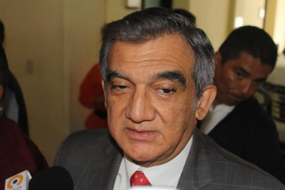 Niega AVA persecución política contra Cabeza de Vaca