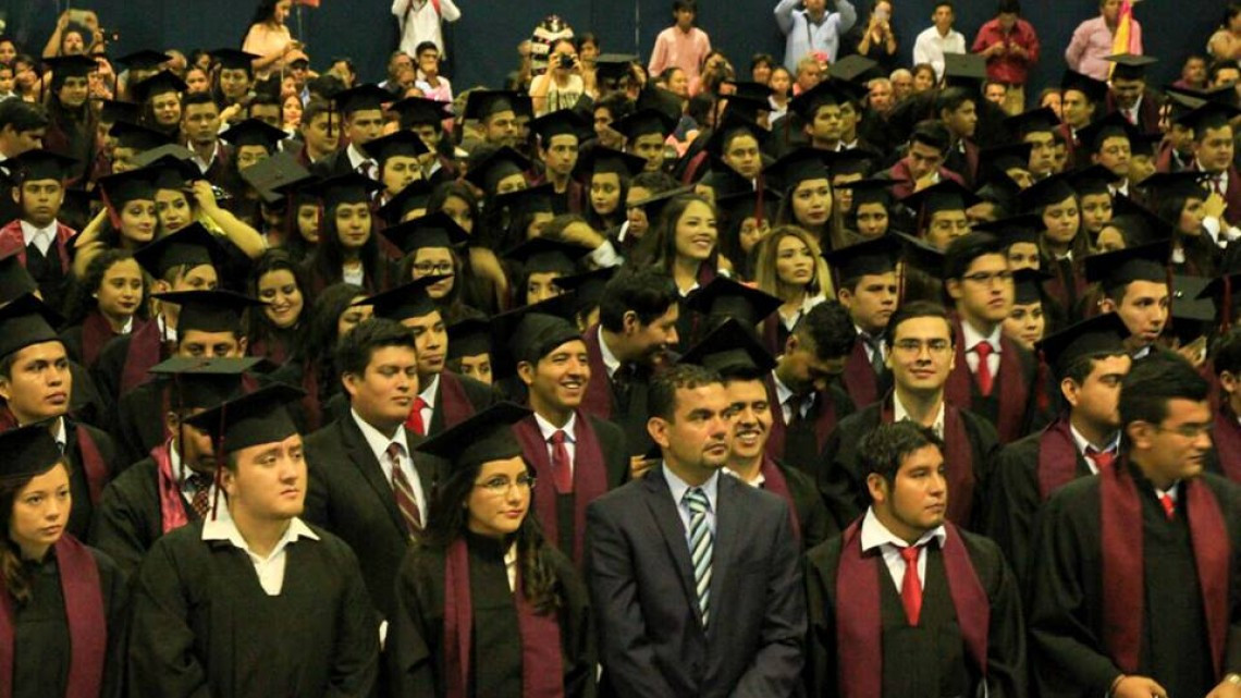 Alcaldesa felicita a la XIII Generación de Ingeniería de la UT