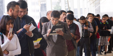 Suman dos millones de desempleados de enero a marzo: INEGI 