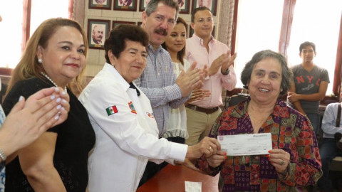 Entrega Ayuntamiento premios a ganadores del “Gran Sorteo del Pago Predial 2017”