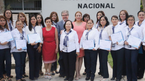 La educación en Madero es sumamente importante: Angy de la Garza de Zorrilla.