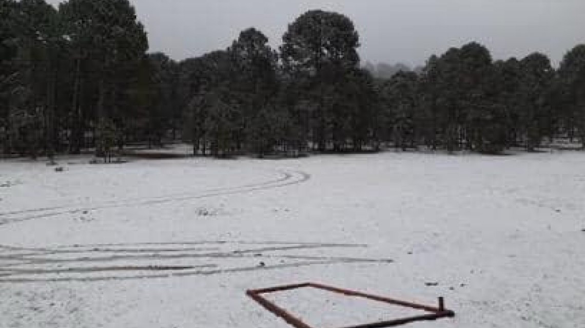 Se registra la primera nevada en Miquihuana