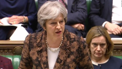Theresa May expulsa a 23 diplomáticos rusos