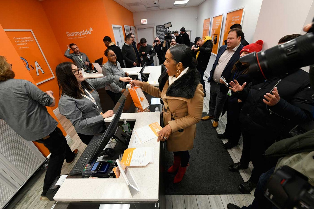 Illinois comienza el año con legalización de marihuana recreativa