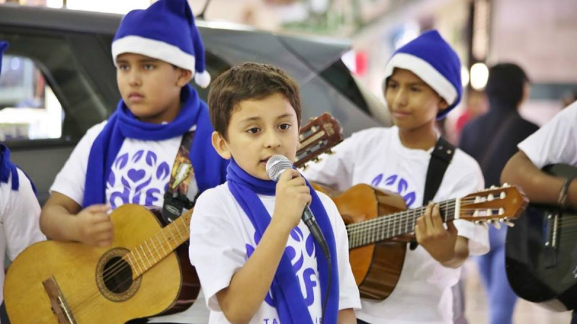 Realizan presentación musical " Abrigando Esperanzas"
