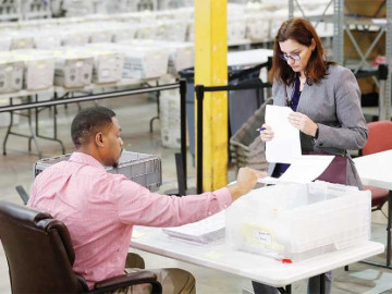 Ordenan recuento de votos en Florida