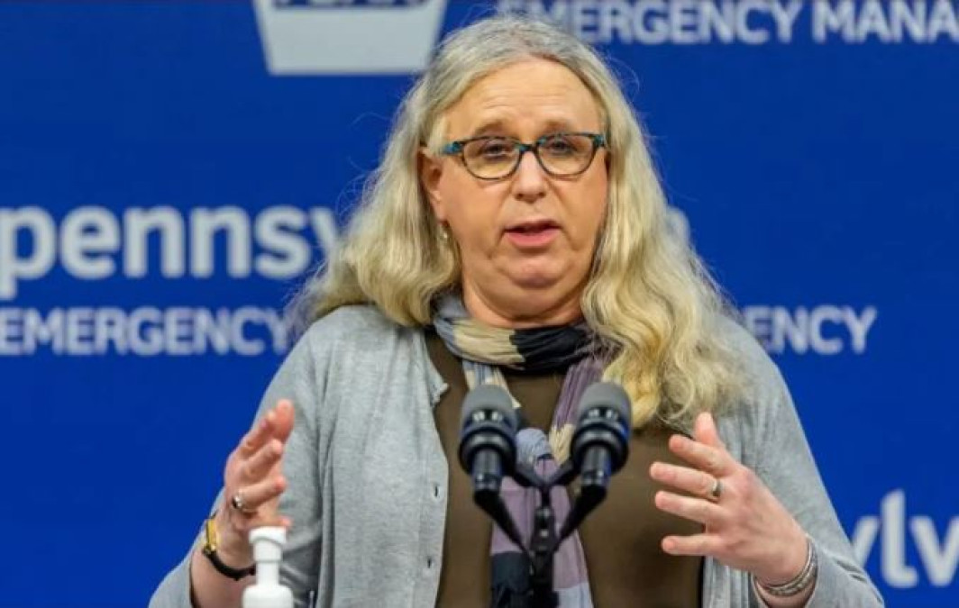 Nombra Joe Biden a mujer transgénero como subsecretaria de Salud