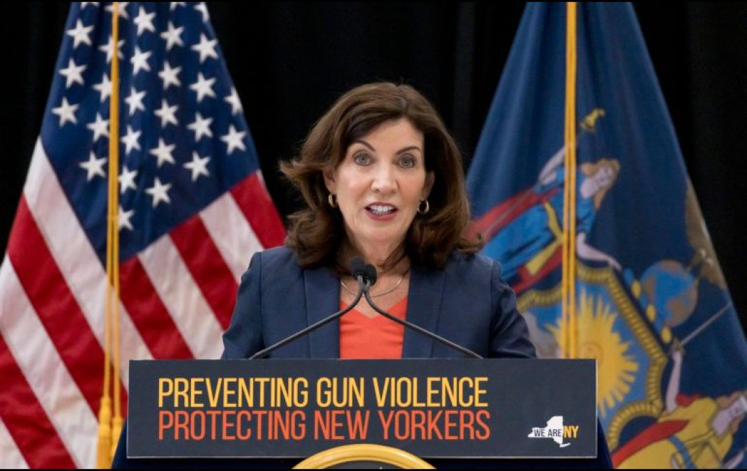 Antes de otorgar una licencia de armas, Nueva York revisará redes sociales 