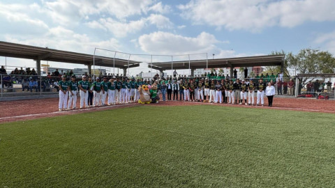 Entrega gobierno municipal renovado campo de béisbol al TecNM
