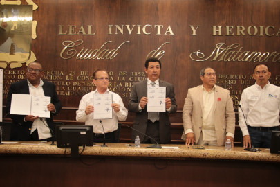 Firma alcalde convenio con el ITEA para disminuir rezago educativo