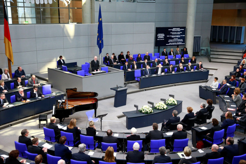 Alemania recuerda a víctimas de nazismo