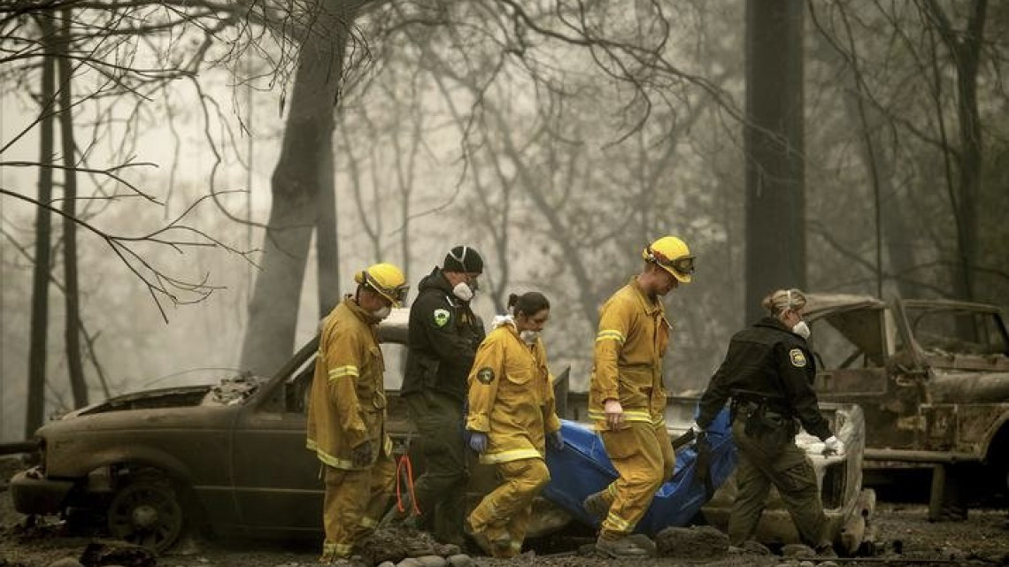 Suman 63 muertos y 631 desaparecidos por los incendios en California