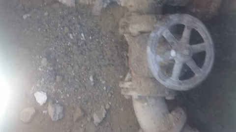 Reparan línea de agua en la 5 de Diciembre