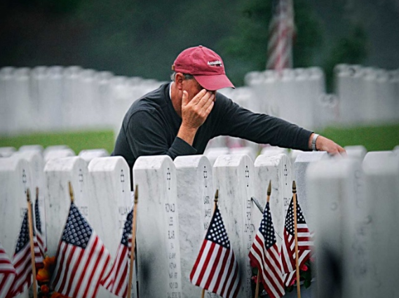 Trump dedica mensajes por el “Memorial Day”