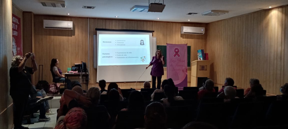 Refuerzan concientización sobre cáncer de mama