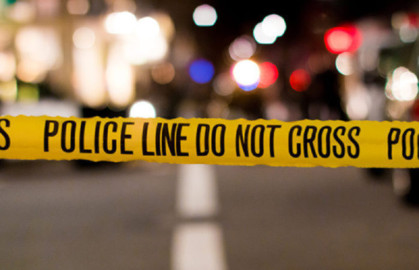 Encuentran cadáveres enterrados de niñas desaparecidas en patio de su madre