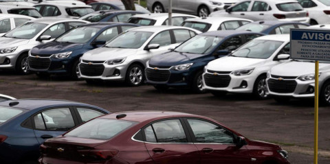 Venta de autos sufre caída del 21.3% durante el mes de octubre