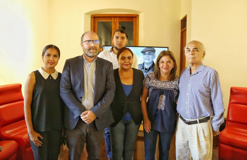 Reconocen obra del artista y escritor Alejandro Rosales