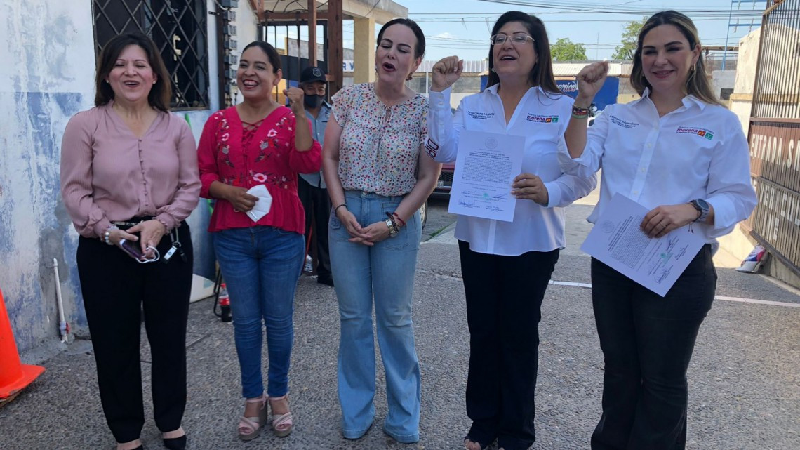 Entregan a Ana Laura Huerta constancia de mayoría de votos