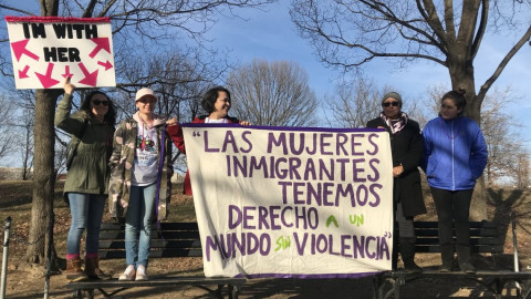 Mujeres toman calles en protesta por aniversario de Trump